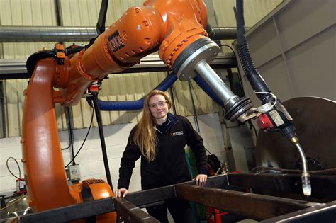 Welding Robot Investment Brings Big Win for Responsive Engineering