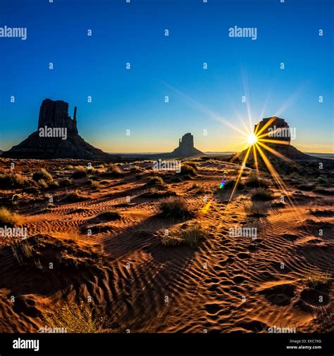 Great sunrise at Monument Valley Stock Photo - Alamy