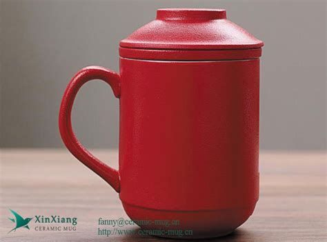 Custom 420ml plain red matte ceramic tea mugs with tea filter and lid manufacturers - Xinxiang ...