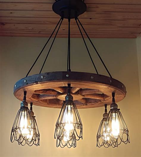 16 Amazing Wood Wagon Wheel Chandeliers - iD Lights