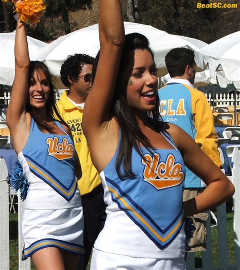 UCLA Dance Team 2007 — nd-06 – Beat 'SC