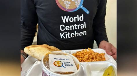 World Central Kitchen founder helps craft meals for earthquake survivors - Good Morning America