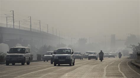 New Delhi Limits Cars For Two Weeks To Reduce Record-High Pollution | Manufacturing.net