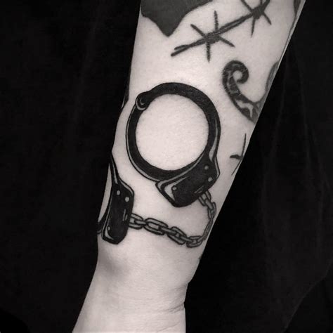 photo example handcuffs tattoo 07.10.2019 №003 -handcuffs tattoo ...