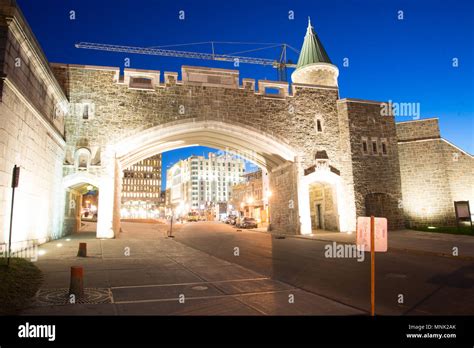 Old Quebec City Night Photographs Stock Photo - Alamy