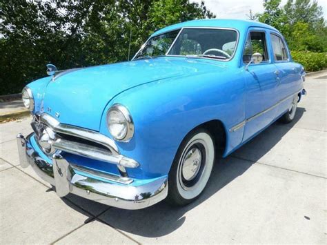 1949 FORD CUSTOM 4 DOOR SEDAN