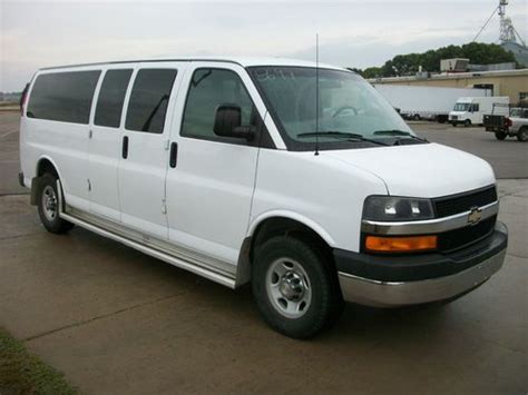 Buy used 2007 Chevrolet Express 3500 EXTD WB 15 Passenger Van #8697 in ...