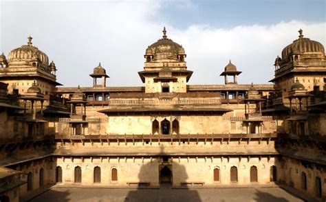 Jahangir Mahal, Orchha (जहांगीर महल, ओरछा) | Bundelkhand Research Portal