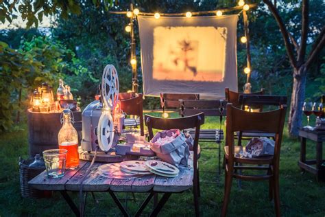 Have a Patio? Ideas for an Outdoor Patio Theater That You Should Try