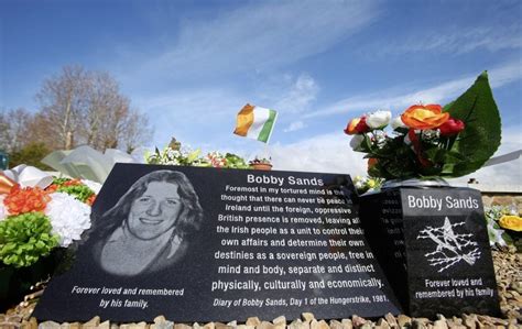 Bobby Sands Grave – Coiste I Irish Political Tours I Belfast