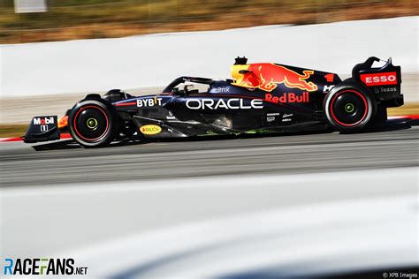 F1 technical analysis: Daring new Red Bull RB18 · RaceFans