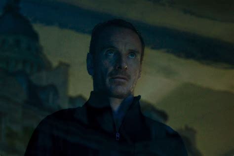 The Killer, Michael Fassbender makes an appearance in the trailer for David Fincher's new film ...