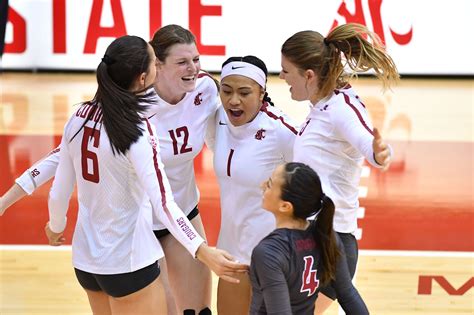 WSU volleyball ready for showdown with #7 Washington - CougCenter