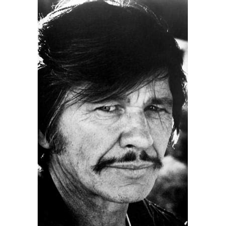 Charles Bronson in Mr. Majestyk 24x36 Poster - Walmart.com