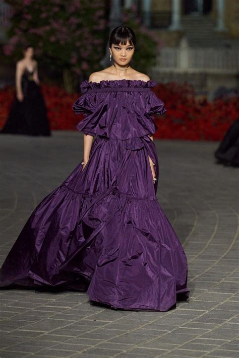 Designer Dresses Trends For Spring 2024 - Roby Vinnie