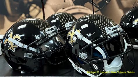 New Orleans Saints Helmet