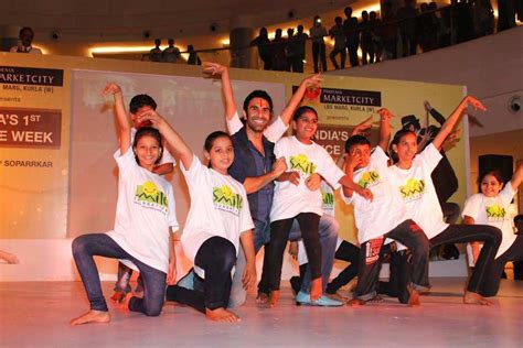 Phoenix Marketcity Kurla hosts the Grand Finale of India’s first Dance Week on Bollywood ...