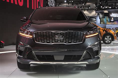 2019 Kia Sorento Gets an Updated Powertrain Lineup | Automobile Magazine