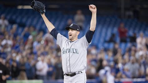 Seattle Mariners' James Paxton tosses no-hitter in Toronto