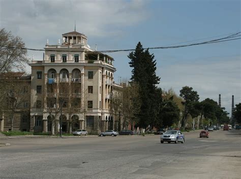 File:Kostava Street, Rustavi (Photo A. Muhranoff, 2011).jpg - Wikimedia ...