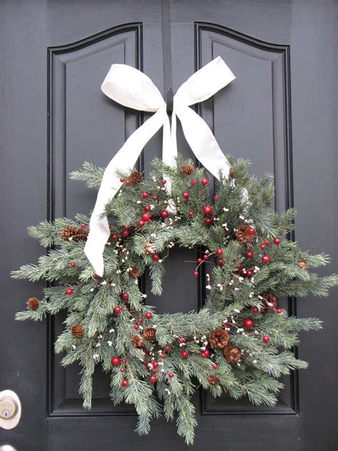 30 Beautiful And Creative Handmade Christmas Wreaths - Style Motivation