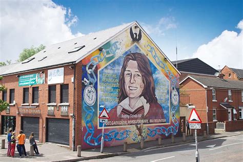 Bobby Sands Mural - Belfast City Sightseeing