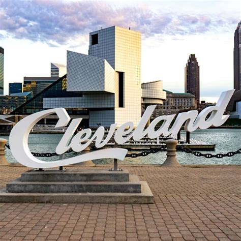 Cleveland Airport Hotels CLE - Hotels With Free Airport Parking