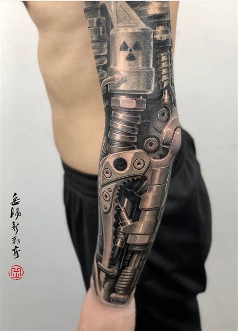 Pin by Nicholas Stewart on TATTOOING | Biomechanical tattoo, Mechanical sleeve tattoo, Robot tattoo