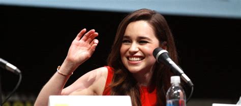 Profiles of Aphasia: Emilia Clarke - The National Aphasia Association