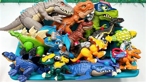 30 Dinosaur Robot Toys - Tyrannosaurus Stegosaurus Pteranodon - YouTube