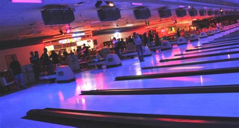 Sun Mountain Fun Center [Bowling Center], Bend - 300 NE Bend River Mall Dr