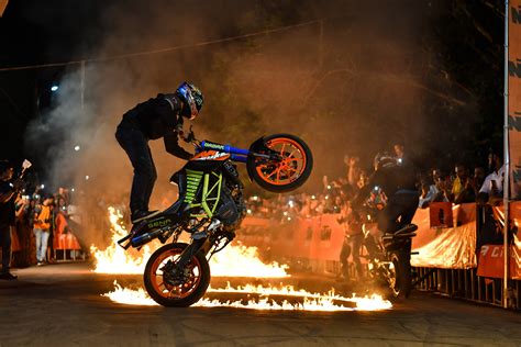 KTM Stunt Show on Behance