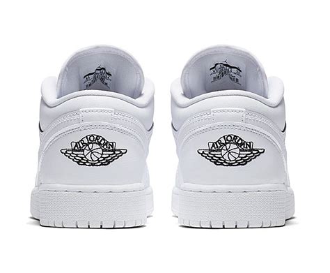 Air Jordan 1 Low (GS) Shoe "White" - Manelsanchezstyle.com