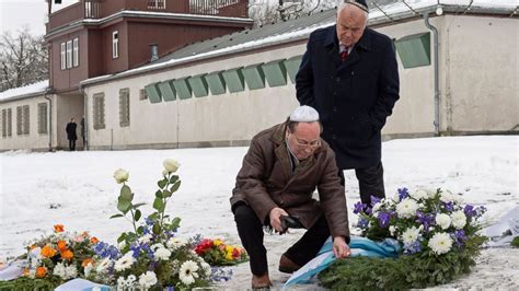 Never Forget: Holocaust Survivors Return to Auschwitz, 70 Years Later ...