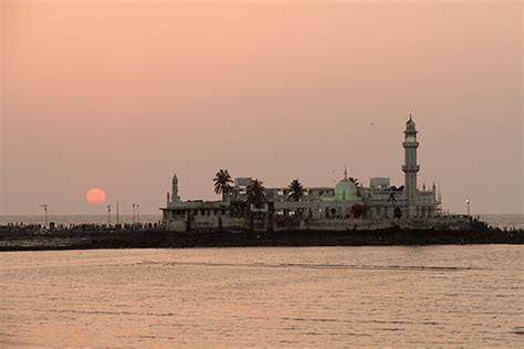 Haji Ali Dargah, Mumbai 2024: History, Timings, Entry Fee, Facts