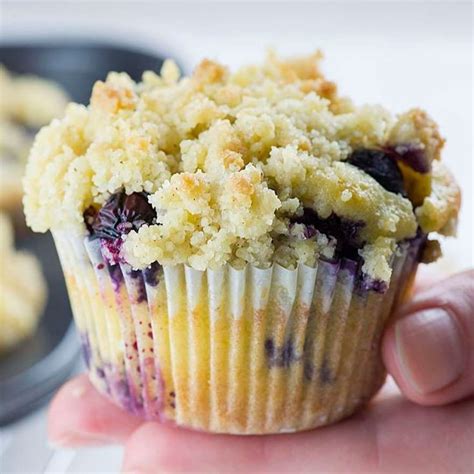 Blueberry Muffins With Streusel Crumb Topping | Recipe | Easy blueberry ...