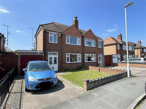 Dinglewell, Hucclecote, Gloucester 3 bed semi-detached house - £350,000