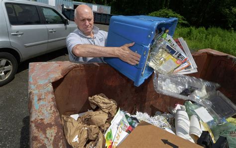 :earn about waste, recycling and other green topics in Wilton