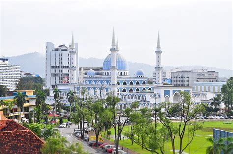 Masjid Kuantan Masjid Al Haram, Beautiful Mosques, Most Beautiful, Mansions, House Styles ...