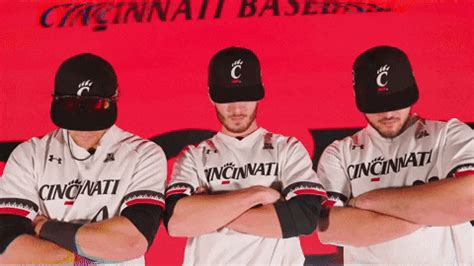 College Baseball GIF by Cincinnati Bearcats