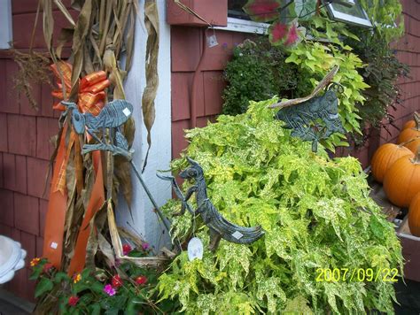 Metal garden ornaments | Brox Farm | Leonora (Ellie) Enking | Flickr