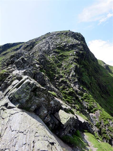 Sharp Edge Scramble up Blencathra | Mud and Routes