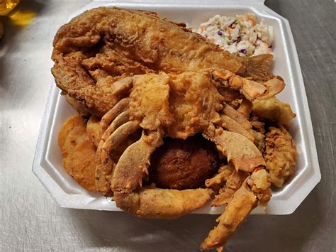 Seafood Platter - Large (6 items) | FreshwaterFishCompany