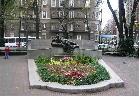 Daytonian in Manhattan: The Isidor and Ida Straus Memorial "Memory ...