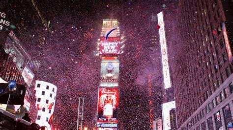 Times Square New Year's Eve Ball Drop 2023 | NY Latin Culture