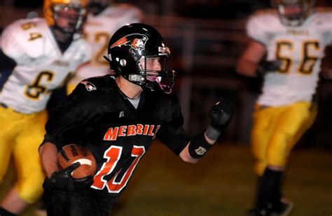 Merrill faces traditional power Ravenna in Division 7 football playoff ...