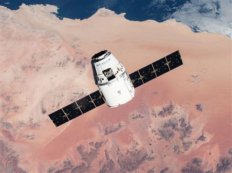 SpaceX's Dragon Capsule May Be Contaminating the ISS | WIRED