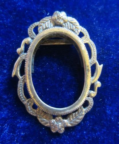 vintage oval photo frame - Gem