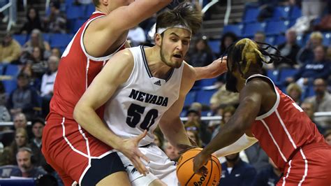 Men's basketball: Nevada wins season opener; some high and lows from Monday's game