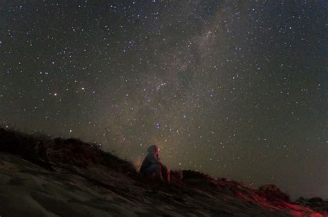 Beach } Night stars ⭐️⭐️ | Stars at night, Beach night, Landmarks